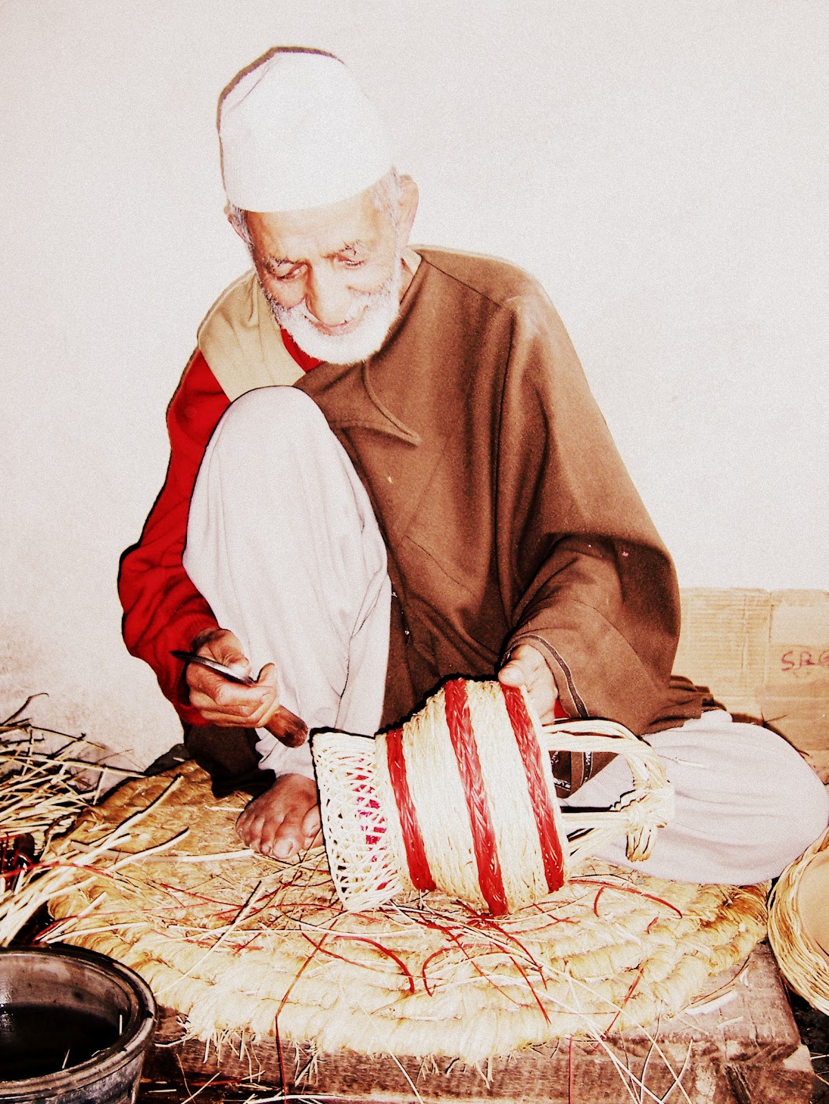 Kangri+Maker+of+Kashmir.JPG