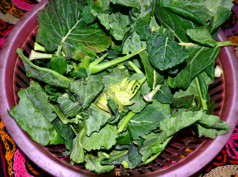 Tol’e+Hakh+special+kashmiri+greens.JPG
